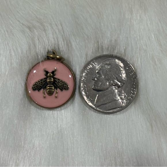 Gucci Charm- Pink - Picture 6 of 9